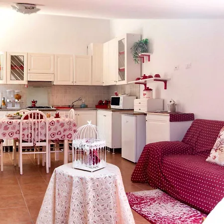 Apartment Hermosa *